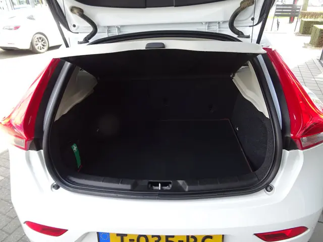 Volvo V40 1.5 T3 Ocean Race AUTOMAAT 2016 Benzine 23