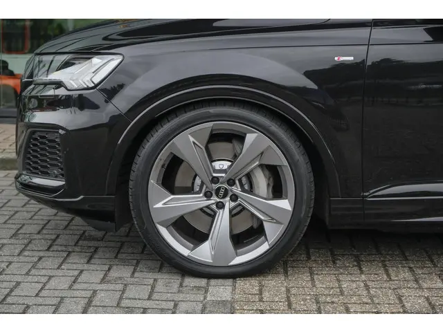 Audi Q7 55 TFSIe 380pk Quattro 2020 Hybride Benzine 25