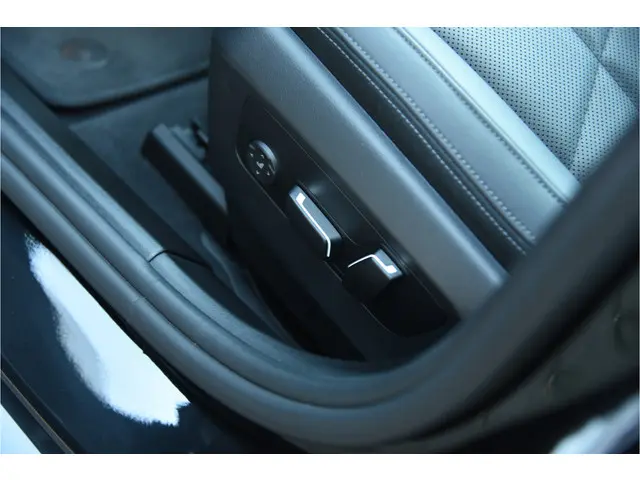 BMW 5 Serie 520i M-Sport 2024 Benzine 8