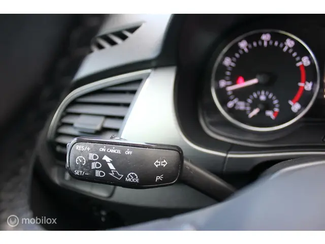 Škoda Fabia Combi 1.2 TSI Style 2015 Benzine 12