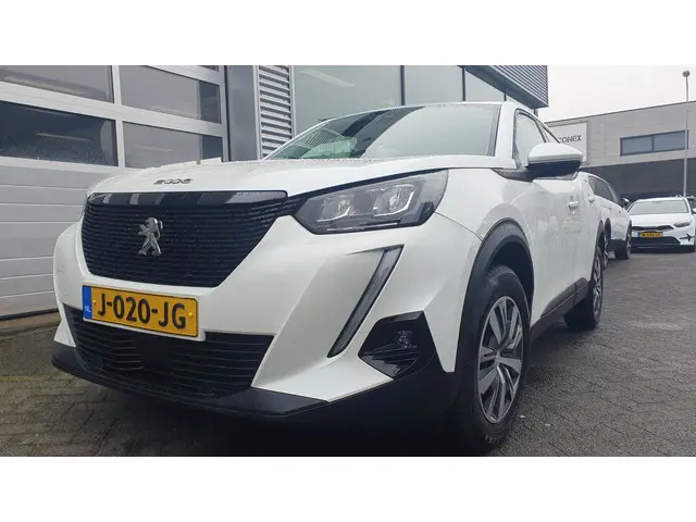 Peugeot 2008 1.2 PureTech Blue Lease Active 2020 Benzine 9