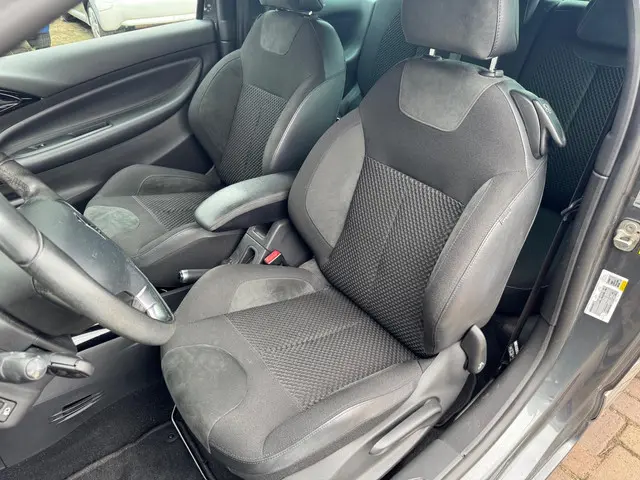 DS DS 3 1.2 PureTech Business 2015 Benzine 12