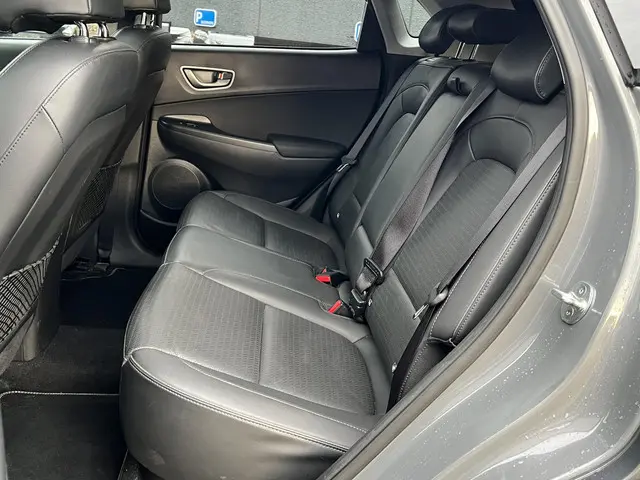 Hyundai Kona EV Premium 64 kWh 2020 Elektrisch 13