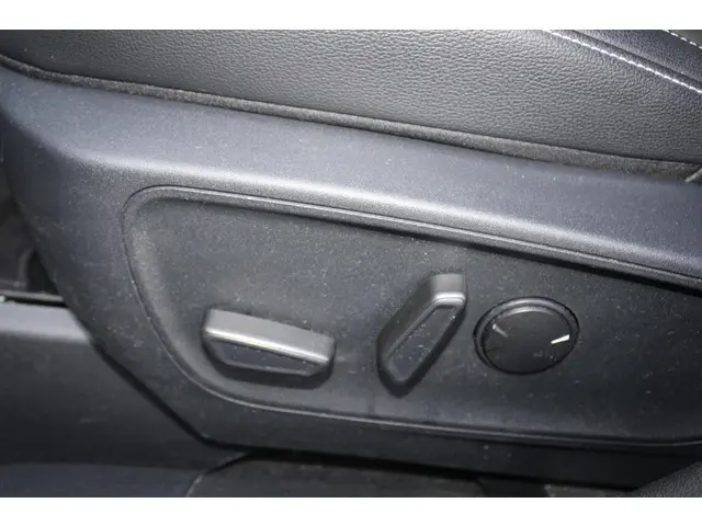 Ford Kuga 2.5 PHEV Titanium X 2021 Hybride Benzine 8