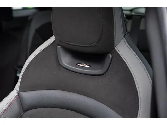 MINI Cooper S 2.0 Resolute Edition 2023 Benzine 46