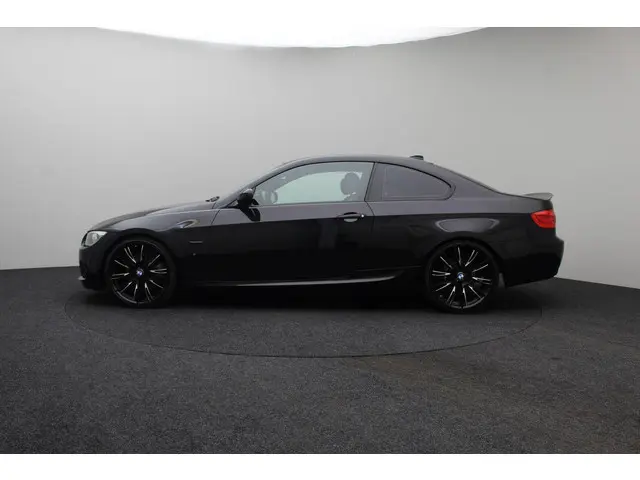 BMW 3 Serie Coupé 325i Business Line Sport 2012 Benzine 9