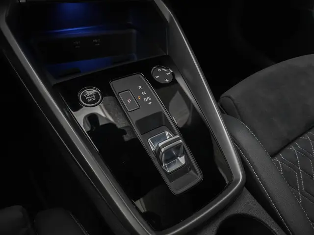 Audi A3 Sportback 45 TFSIe S 2023 Hybride Benzine 13