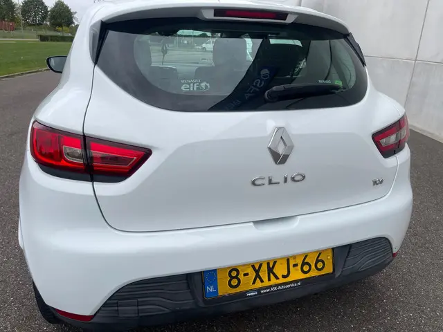 Renault Clio 0.9 TCe Expression Airco 5 drs 2014 Benzine 7