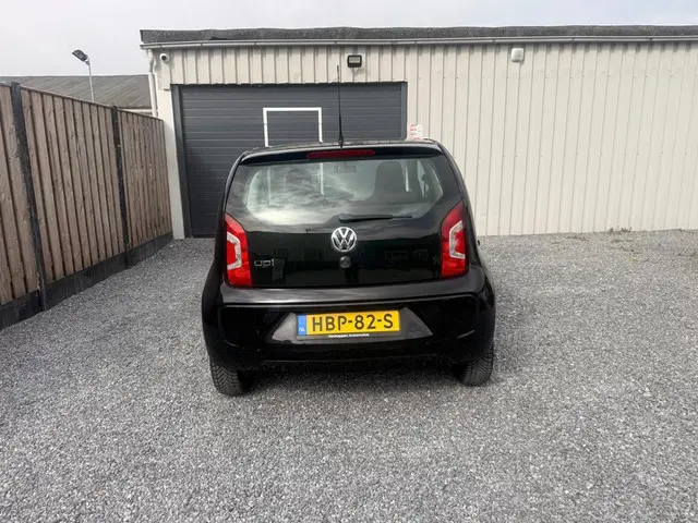 Volkswagen up! 1.0 take up! BlueMotion 2013 Benzine 4