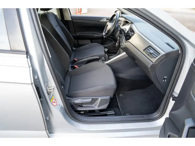 Volkswagen Polo 1.0 TSI Comfortline 2019 Benzine 25