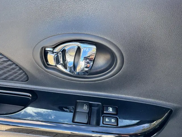 Nissan Micra 1.2 Connect Edition N-TEC 2015 Benzine 81