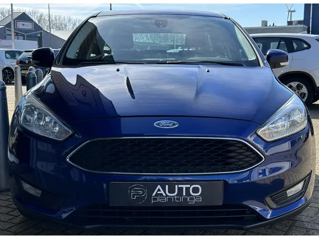 Ford Focus Wagon 1.0 Lease Edition 2017 Benzine 4