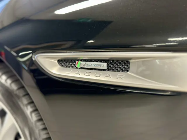 Jaguar XF 2.0 Prestige 2019 Benzine 36
