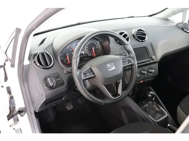 SEAT Ibiza ST 1.0 EcoTSI Style Connect 2015 Benzine 11