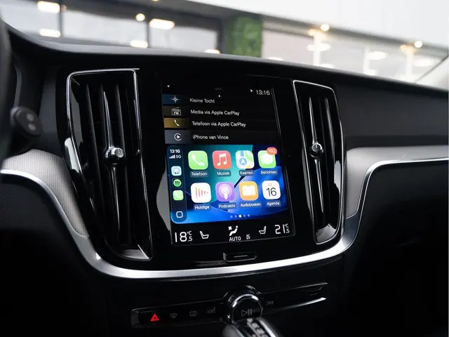 Volvo V60 2.0 T4 Inscription 2021 Benzine 22