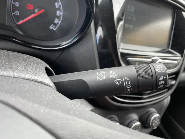 Opel KARL 1.0 Rocks Online Edition 2019 Benzine 18