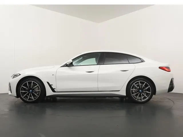 BMW i4 eDrive40 High Executive 84 kWh 2024 Elektrisch 7