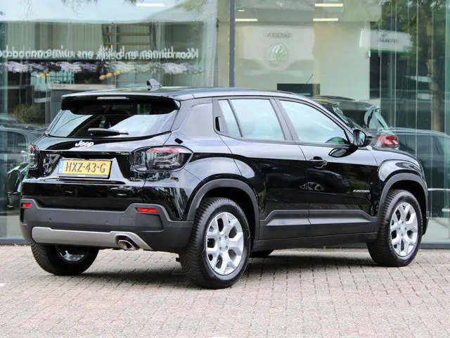 Jeep Avenger 1.2 Altitude 2024 Benzine 6