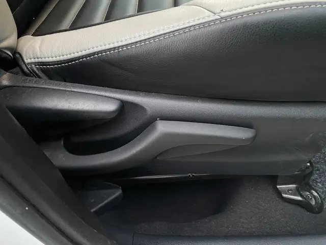 Toyota Yaris 1.5 Hybrid Dynamic 2019 Hybride Benzine 30