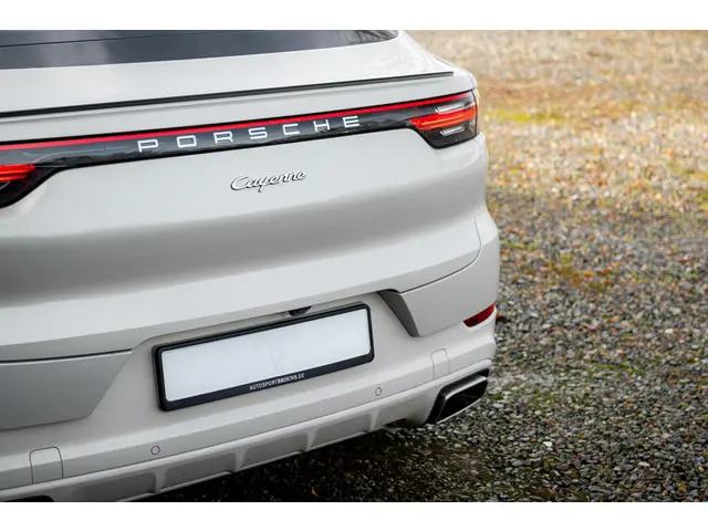Porsche Cayenne Coupé E-Hybrid 2022 Hybride Benzine 28