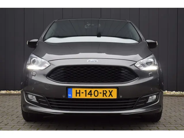 Ford C-MAX 1.5 Titanium 2019 Benzine 18