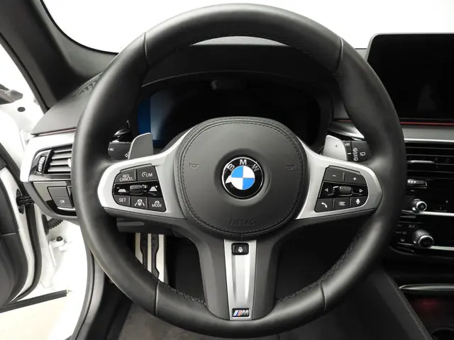 BMW 5 Serie Touring 520d 2024 Diesel 11