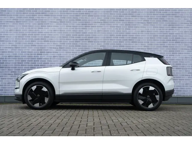 Volvo EX30 Extended Range Plus 69 kWh 2024 Elektrisch 14