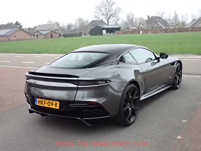Aston Martin DBS 5.2 V12 Superleggera 2019 Benzine 4
