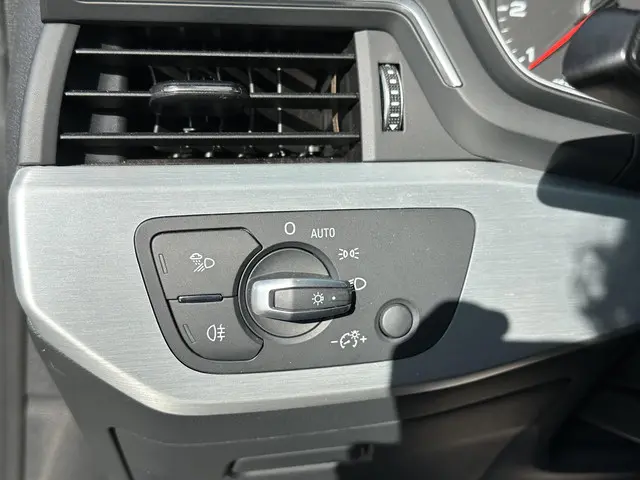 Audi A5 Coupé 40 TFSI S edition 2020 Benzine 17