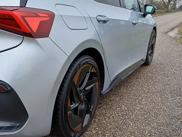 CUPRA Born Copper Edition One 62 kWh 2022 Elektrisch 23