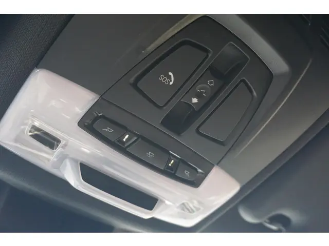BMW X1 xDrive25e 2021 Hybride Benzine 25