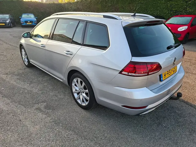 Volkswagen Golf Variant 1.5 TSI Highline 2020 Benzine 6