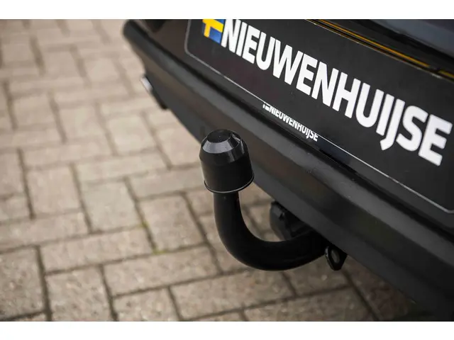 Volvo V40 1.6 T2 Momentum 2014 Benzine 30