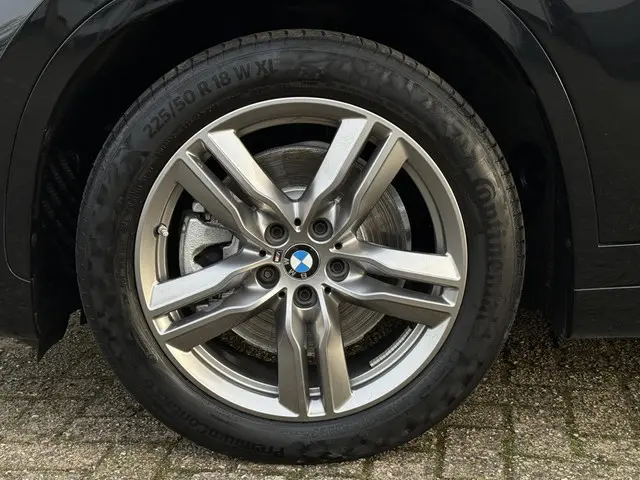 BMW X1 xDrive25e M SPORT 2021 Hybride Benzine 13