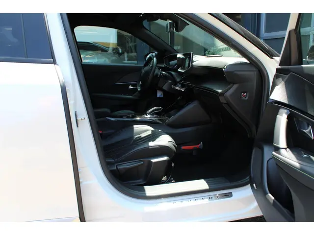 Peugeot 2008 1.2 PureTech GT-Line 2020 Benzine 13