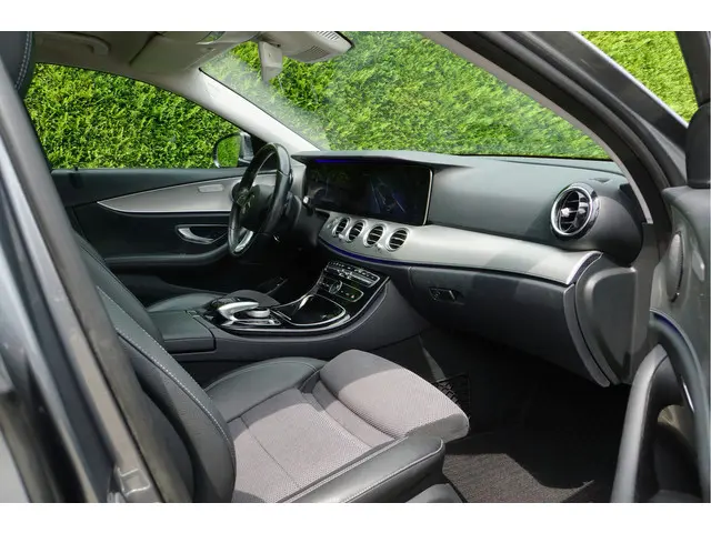 Mercedes-Benz E-Klasse E 250 Ambition 2016 Benzine 14