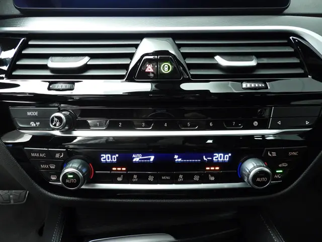 BMW 5 Serie Touring 520i 2023 Benzine 14