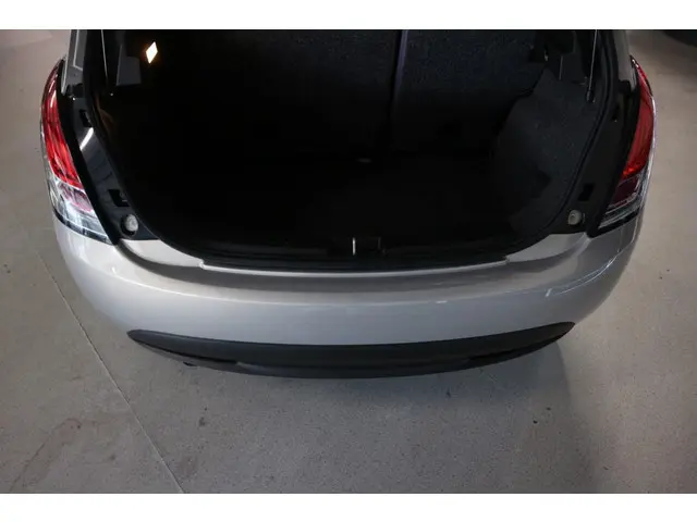 Lancia Ypsilon 1.2 Gold / LEUK MODEL ! ! ! 2014 Benzine 12