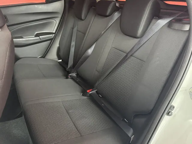 Suzuki Swift 1.2 Stijl Smart Hybrid 2017 Hybride Benzine 8