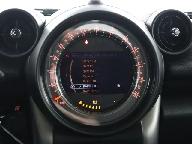 MINI Countryman Mini 1.6 D One Pepper 2016 Diesel 29