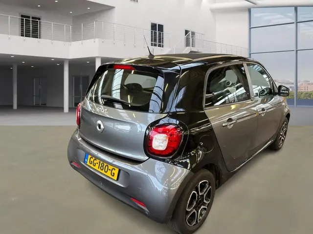 Smart Forfour 1.0 Prime 2015 Benzine 3