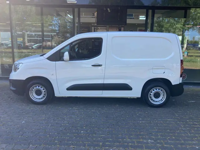 Opel Combo 1.5D L1H1 Edition 2020 Diesel 2