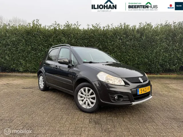 Suzuki SX4 1.6 Executive 2013 Benzine 5