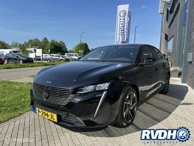 Peugeot 308 1.5 BlueHDi Allure Pack Business 2022 Diesel 10