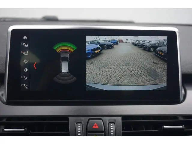 BMW 2 Serie Active Tourer 218i 2020 Benzine 24