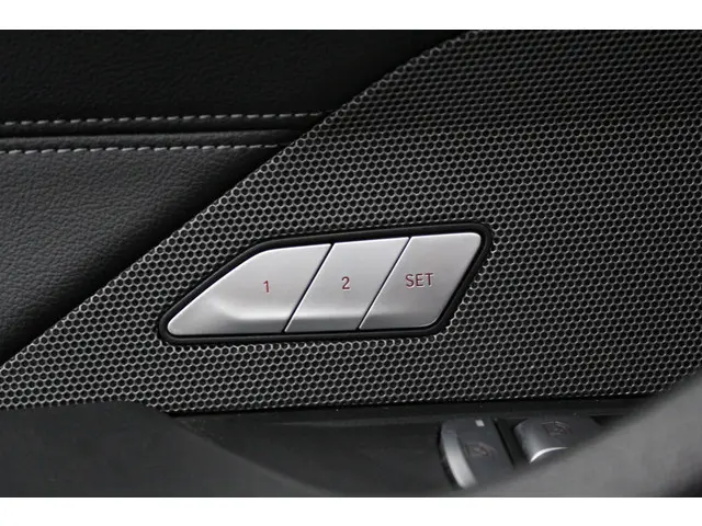 BMW i4 eDrive40 High Executive 84 kWh 2022 Elektrisch 11