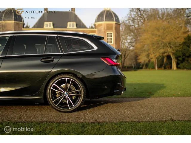 BMW 3 Serie Touring 320i | NAP | M sport | 2023 Benzine 13