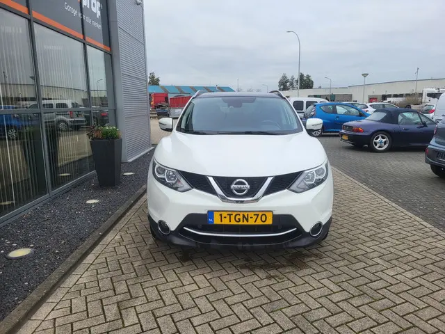 Nissan QASHQAI 1.2 Connect Edition 2014 Benzine 3