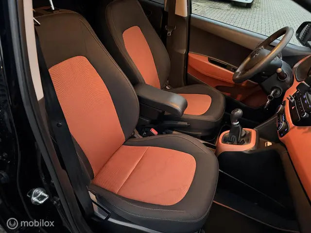 Hyundai i10 1.0i i-Motion| bluetooth| new apk! 2014 Benzine 8