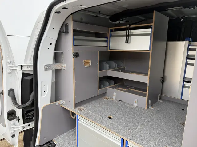 Renault Kangoo Grand Comfort TCe 130PK 2024 Benzine 16